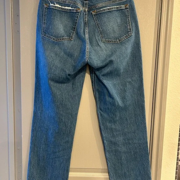Abercrombie & Fitch Mid Rise Blue Jeans - Picture 3 of 3